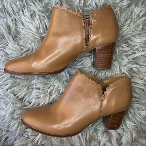 Jack Rogers tan scalloped leather block heel ankle boots women’s shoe size 8 - Picture 5 of 12